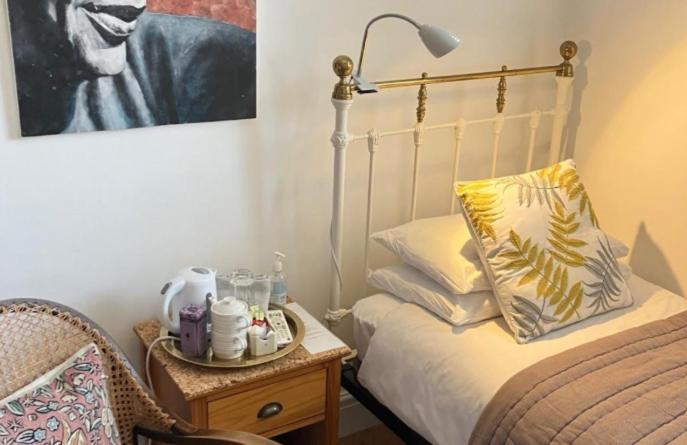 Cornerstones Guest House Sale Dış mekan fotoğraf