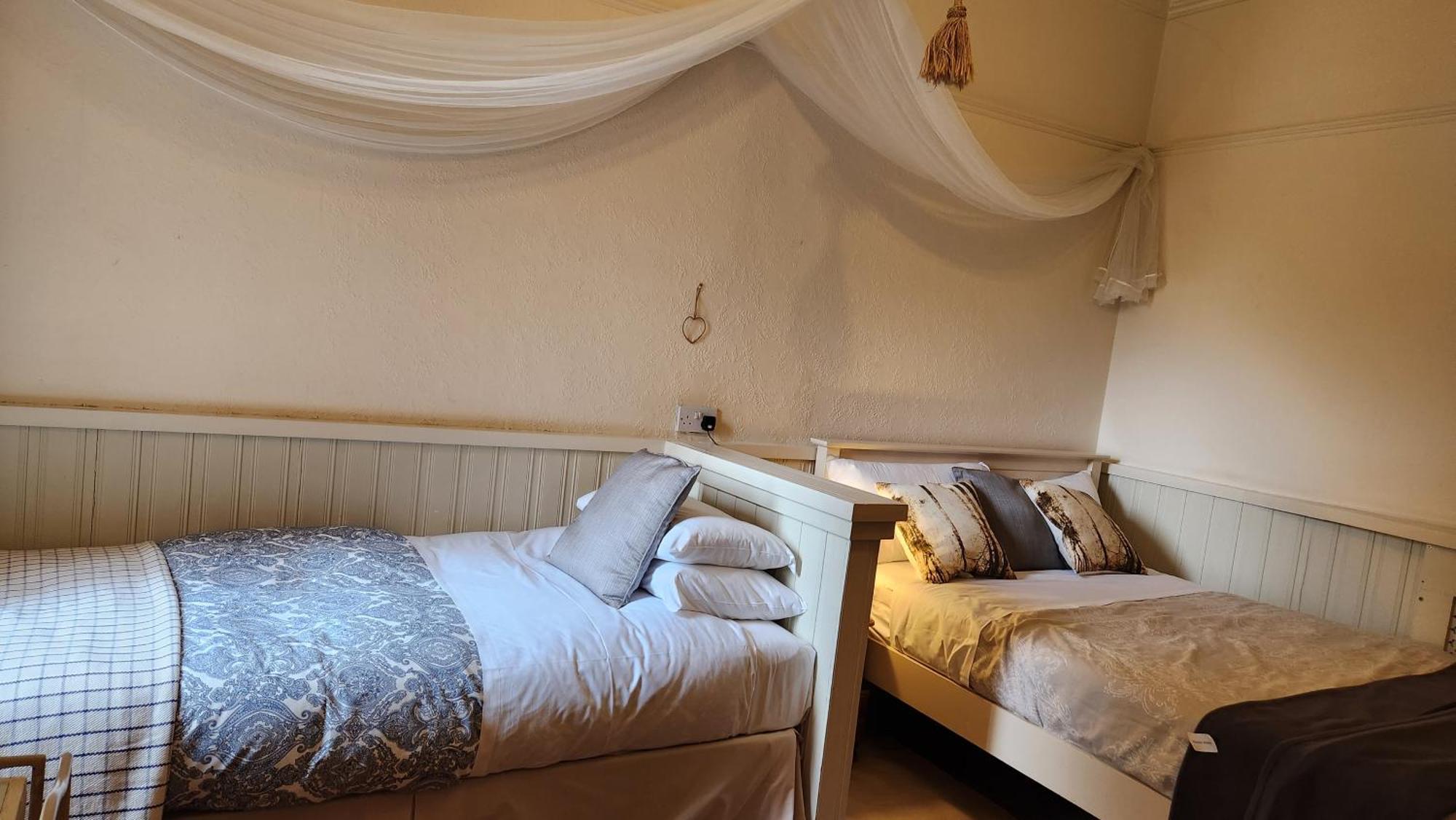 Cornerstones Guest House Sale Dış mekan fotoğraf